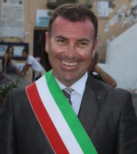 il sindaco Massimo Lo Schiavo