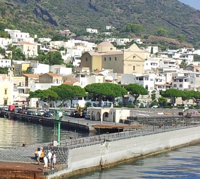 Santa Marina Salina : preoccupazione per collegamenti in nave, consiglieri sollecitano Sindaco