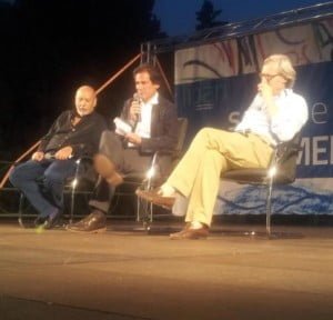 Vittorio Sgarbi alla conferenza al teatro del Castello