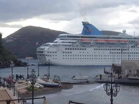 problemi a Marina corta per la Thomson Majesty