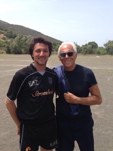 Giorgio Armani con il capitano Carlo Lanza