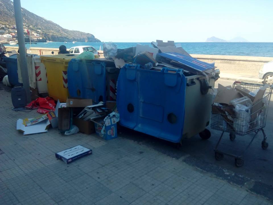 foto spazzatura canneto