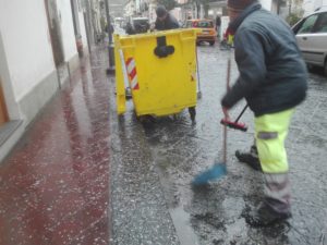 coriandoli e acqua