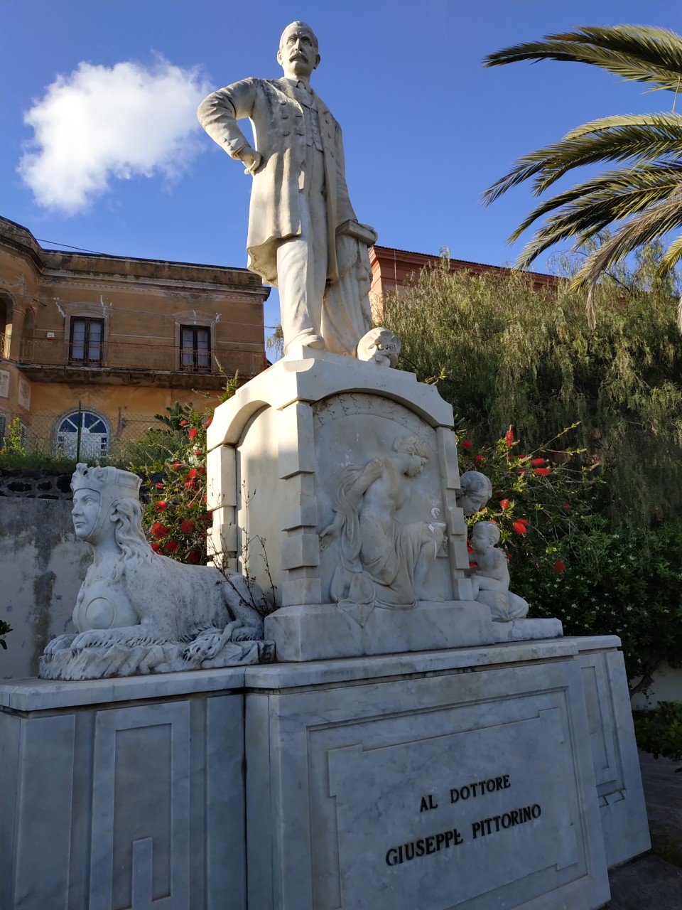 dott giuseppe pittorino monumento leni foto di a brundu