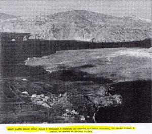 2 di fronte l'isola di vulcano