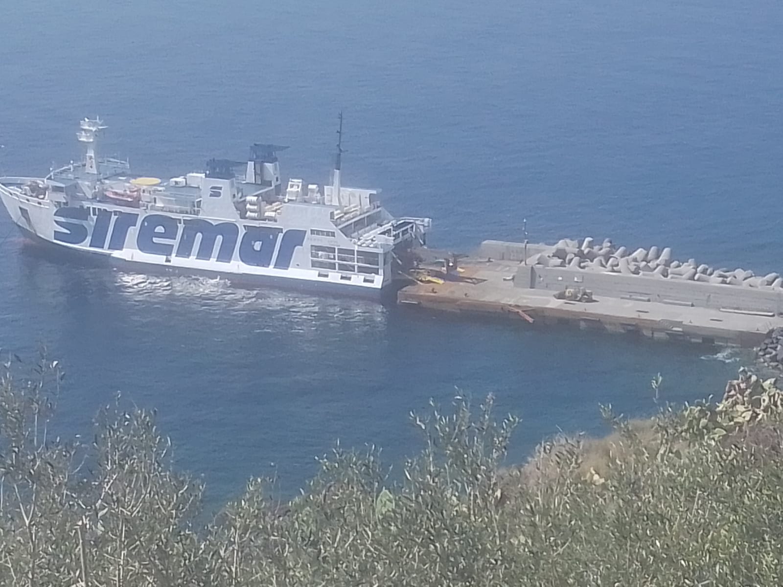 Ginostra : iniziati i lavori di rifacimento del pontile aliscafi 2