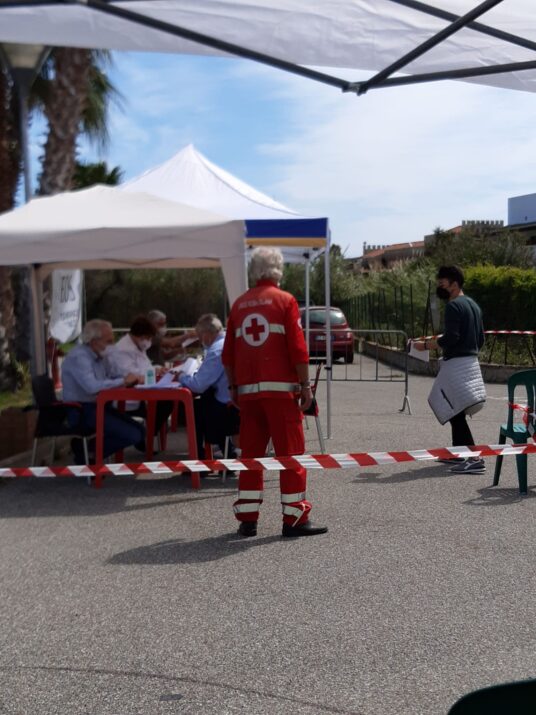 Vaccini : a Vulcano massiccia adesione