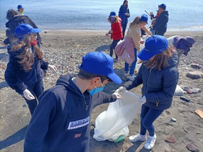 Lipari, "Delfini Guardiani" adottano spiaggia Marina Lunga 1