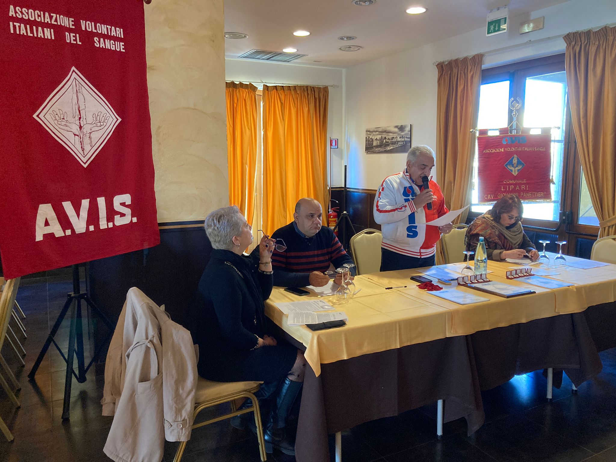 Avis Lipari : c'era una volta il progetto "Autoemoteca" ma il direttivo va avanti 11