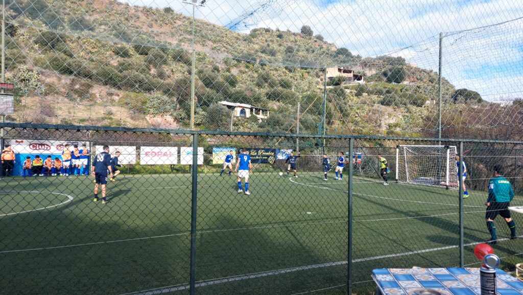 Calcio a 5 : Il Villafranca ipoteca il campionato a Lipari