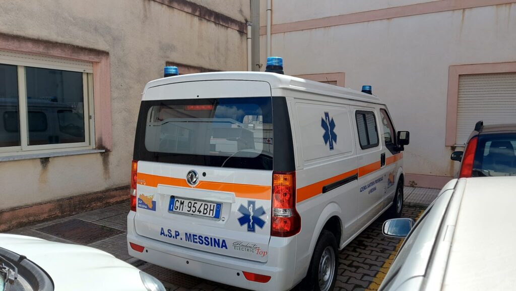 Le nuove ambulanze elettriche per Panarea e Stromboli