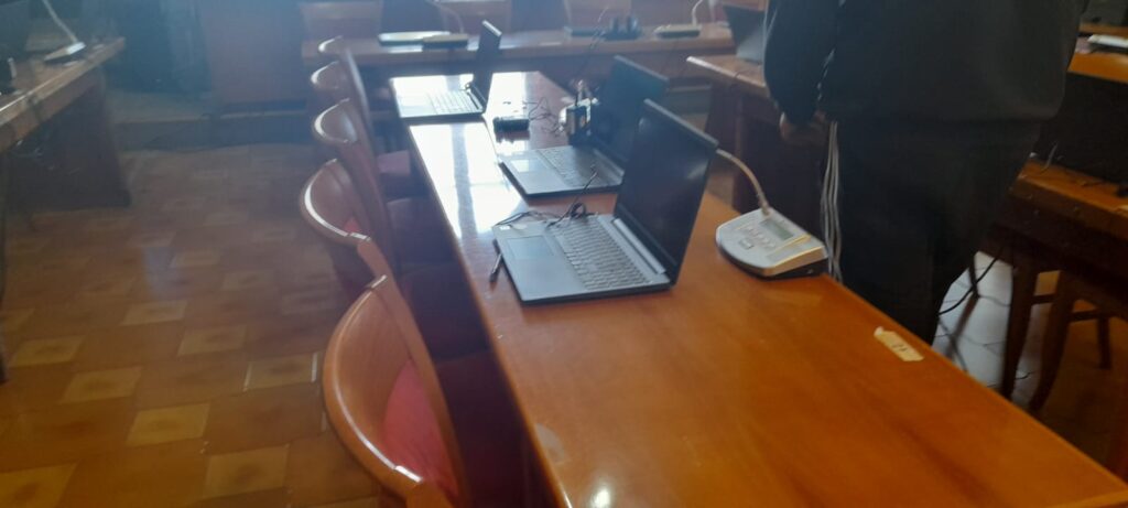 Lipari: laptop per tutti in Consiglio comunale