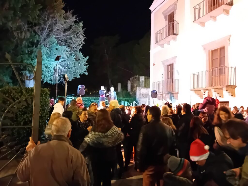 Finalmente Natale : Lipari vive... 1