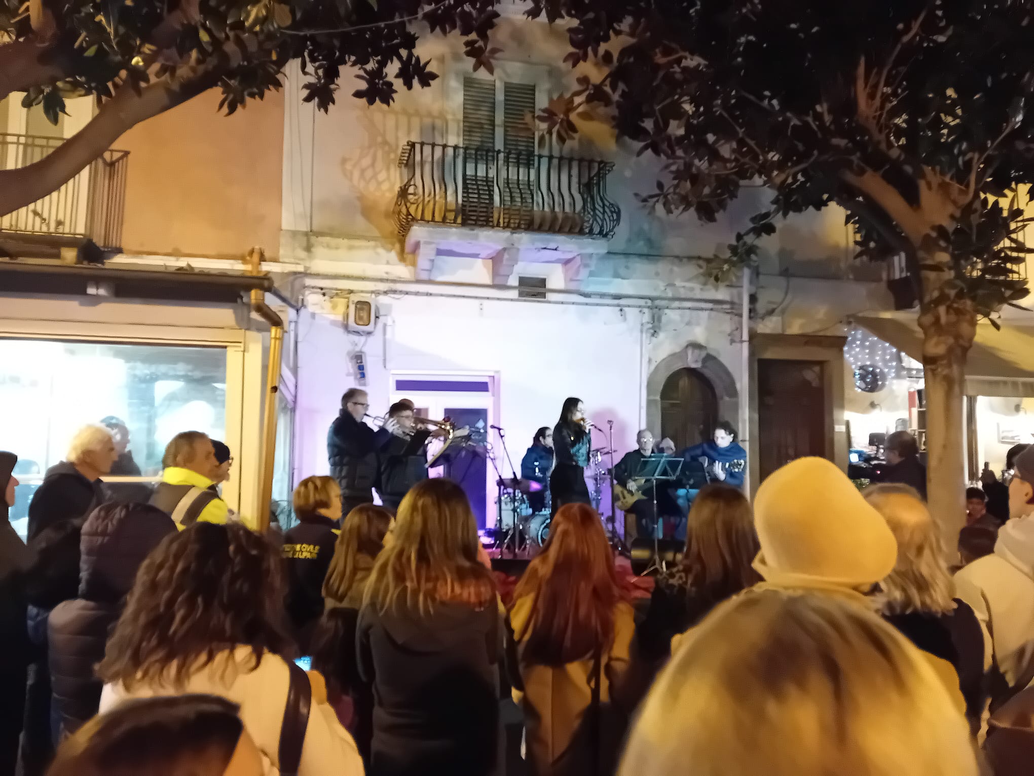 Finalmente Natale : Lipari vive...