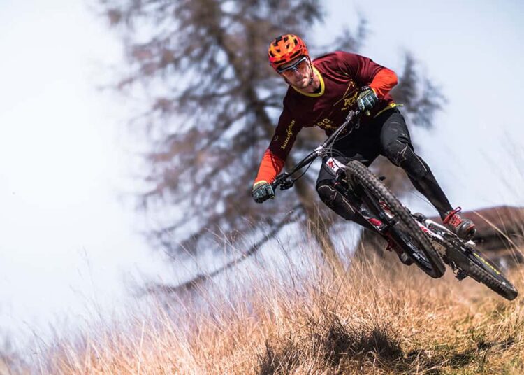 José Mourinho gets tough with his Manchester United players at half-time