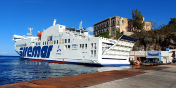 La bellissima “Nerea” è arrivata a Lipari, al via i collegamenti nella Milazzo-Eolie 2