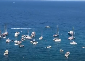 Lipari, nel mare delle cave di pomice l
