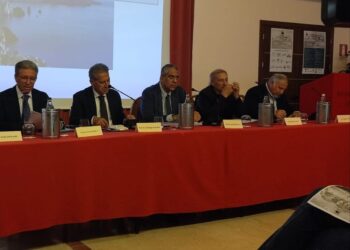 Eolie: a rischio demolizione migliaia di edifici