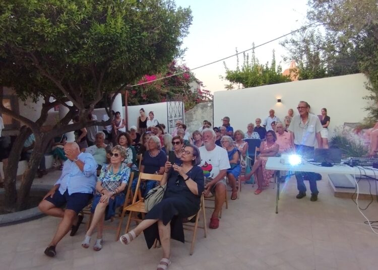 "Storia di una famiglia eoliana" : presentATO