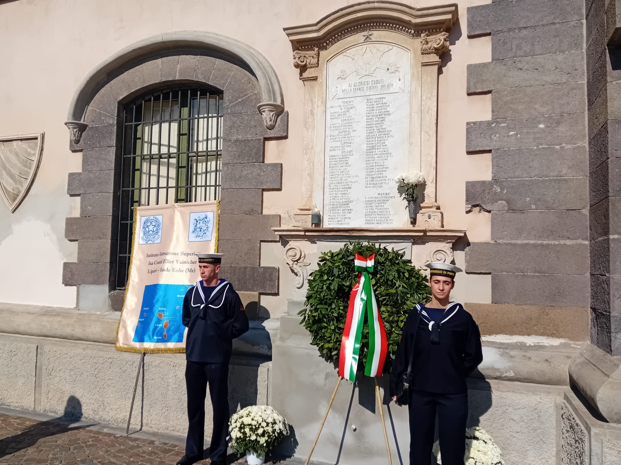 Lipari : celebrata la Giornata dell'Unità Nazionale e delle Forze Armate 2
