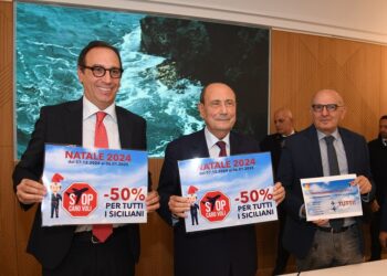 Caro voli, Regione raddoppia lo sconto sui voli per Natale