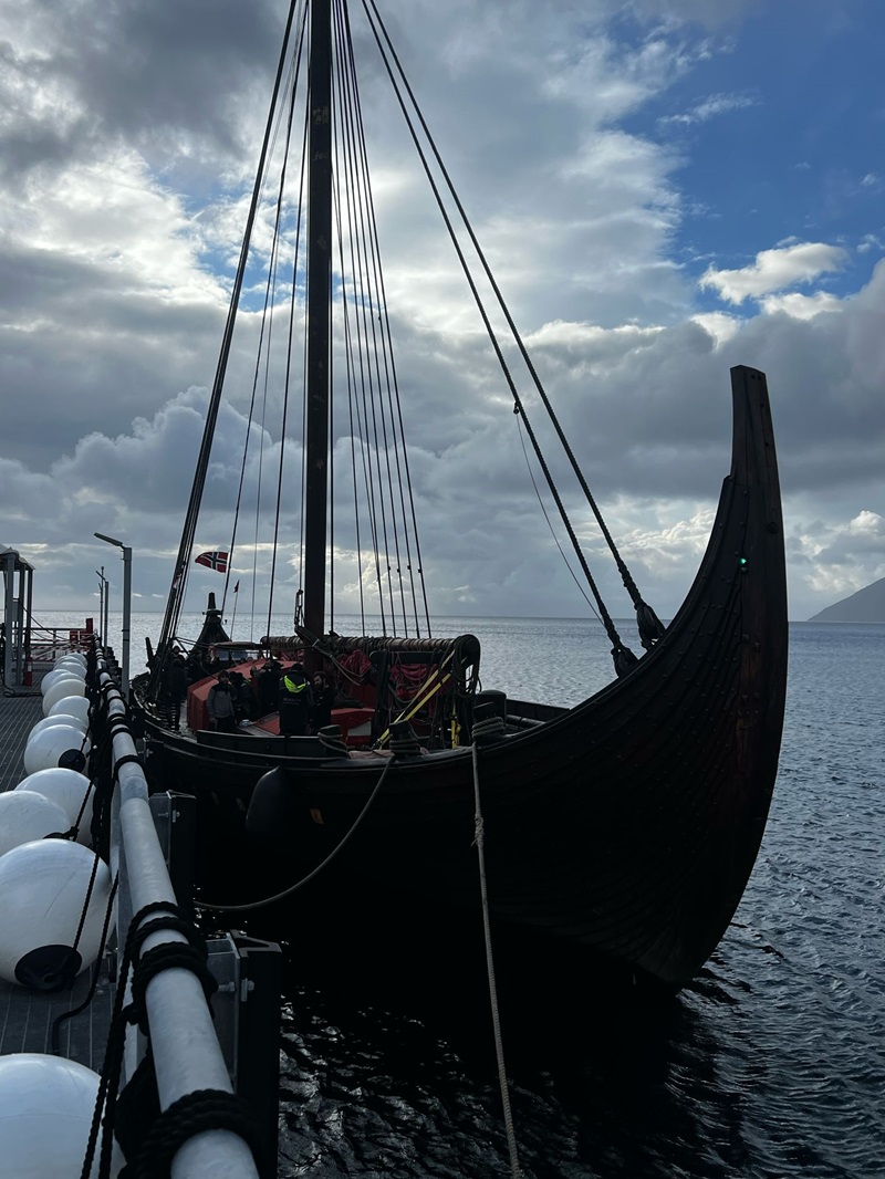 C'è maltempo...ma la nave di Ulisse "viaggia"
