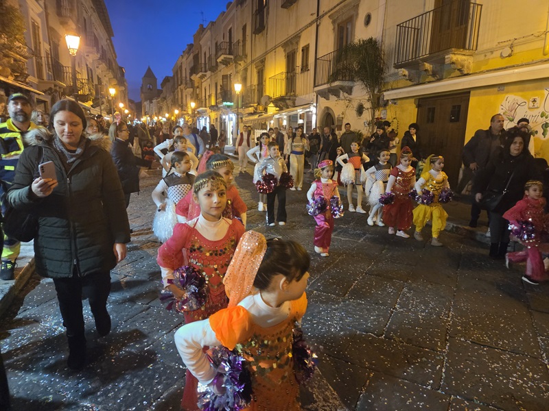 Lipari, nonostante tutto è Carnevale 11