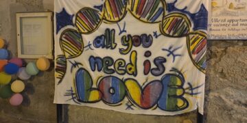 Arcobaleno eoliano: Il sogno del Pride fiorisce a Lipari