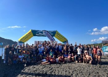 Italian Open Water Tour: A Vulcano la comunita' del nuoto in paradiso