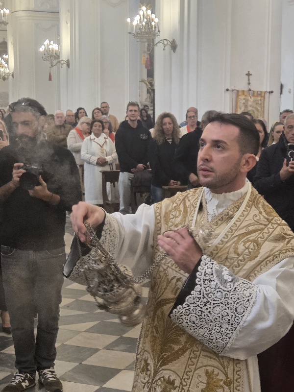Fede e legalità: Mons. Accolla indica al nuovo parroco la via dell'impegno sociale per le nuove generazioni 2