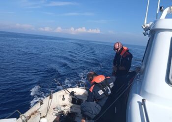 Pescatore sportivo soccorso a noed