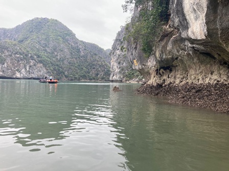 Eoliani in giro per il mondo : tanti saluti dalla baia di Ha Long