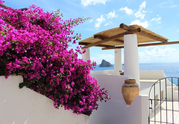 Le Eolie si svelano ai giornalisti stranieri : il 26 marzo grande appuntamento all'Associazione della Stampa Estera