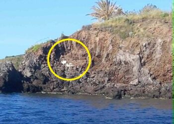 Affondamento del Santamarina : la croce e la targa in memoria delle vittime crollate ? Occorre una verifica
