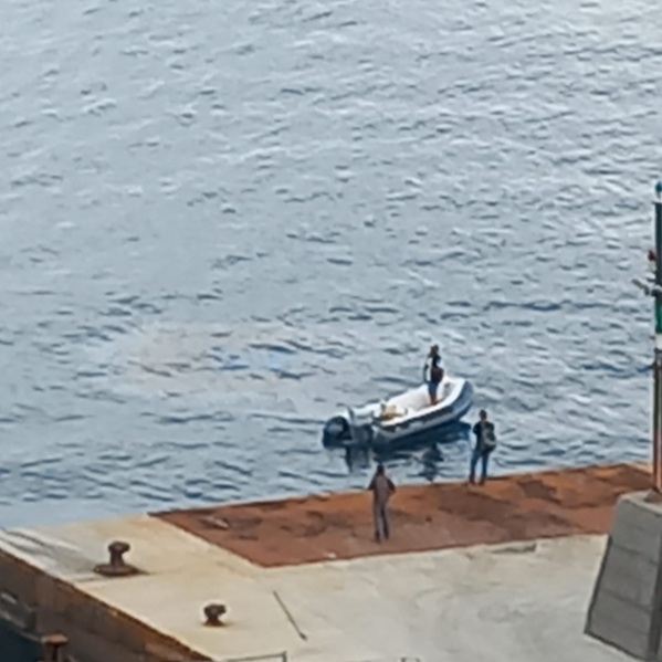Ginostra, motoape finita in mare recuperata 2