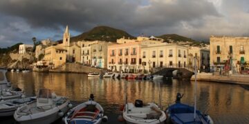 Turista tedesco salvato a Marina Corta grazie al tempestivo intervento del 118