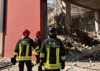 Messina, esplosione a Pistunina: crolla una palazzina, almeno cinque feriti e sei dispersi