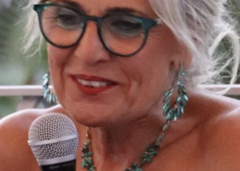 Annamaria Pajno, la poesia nata dall’alba di Lipari : : “La mia isola è casa, famiglia e parte di me”