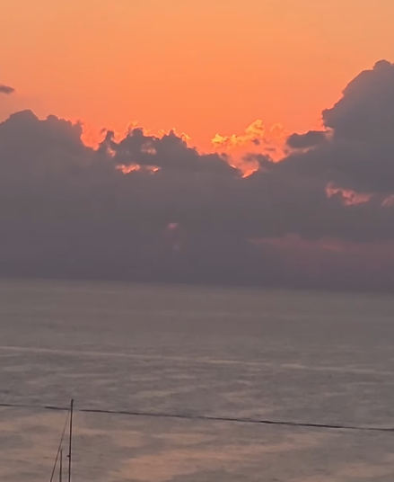 I nostri reels: l'alba che sa di Eolie