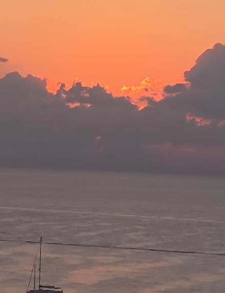 I nostri reels: l'alba che sa di Eolie
