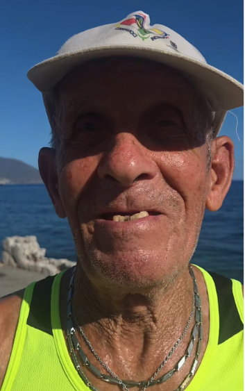 Totò Irrera, 84 anni e ancora di corsa: il suo segreto? «Mangiare poco e bene e tanto movimento ogni giorno» 1