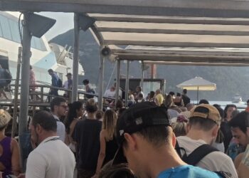 Lipari, chiuso il pontile degli aliscafi a Sottomonastero