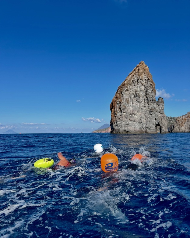 Vulcano, la Traversata delle Eolie vince anche contro il caos dei voli 1